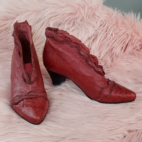Midas Shoes - Midas Helmet Red/Burgundy Leather Booties